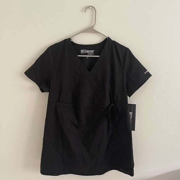 Grey's Anatomy Tops - Grey’s Anatomy Black NWT Maturity Scrub Top Size Small